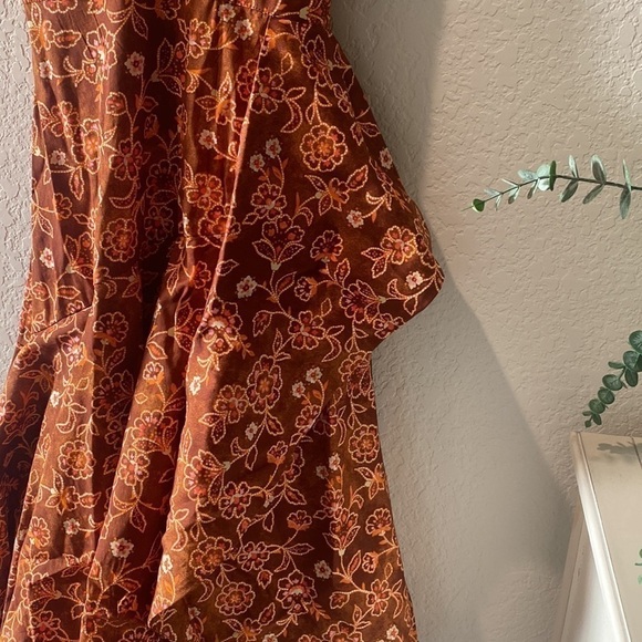 𝅺J.Crew Cross-back Ruffle-Hem Dress - Size 6 - Picture 8 of 14